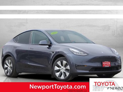 Used 2021 Tesla Model Y Long Range AWD/4WD image 1