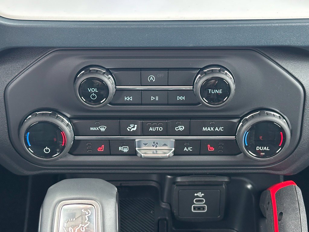 New 2026 Ford Bronco Heritage Edition AWD/4WD image 18