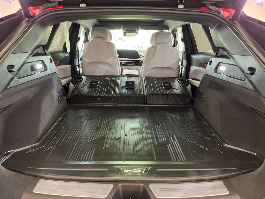 Certified 2024 Cadillac Lyriq Sport w/ LPO, Floor Liner Package AWD/4WD image 17