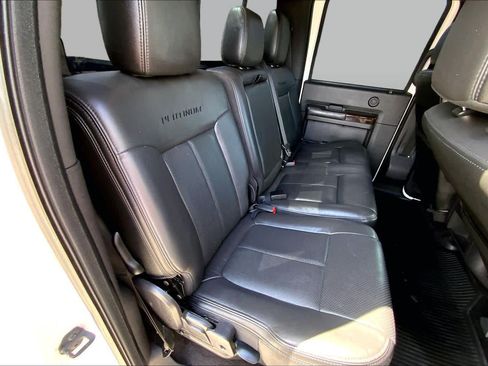 Used 2015 Ford F250 Platinum w/ FX4 Off-Road Package AWD/4WD image 19