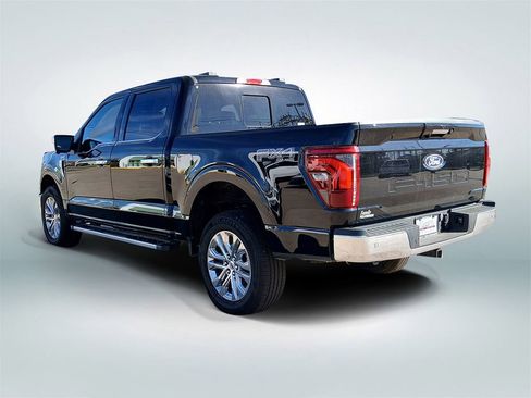 Used 2024 Ford F150 Lariat w/ FX4 Off-Road Package image 4