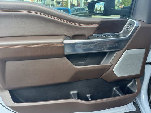 Used 2024 Ford F250 King Ranch w/ Chrome Package AWD/4WD image 19