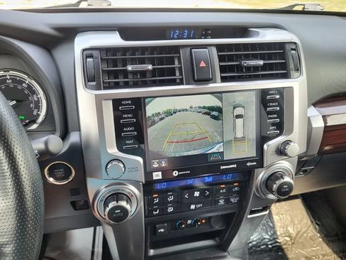 Used 2024 Toyota 4Runner Limited AWD/4WD image 17