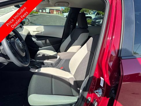 Used 2025 Toyota Corolla LE FWD image 9