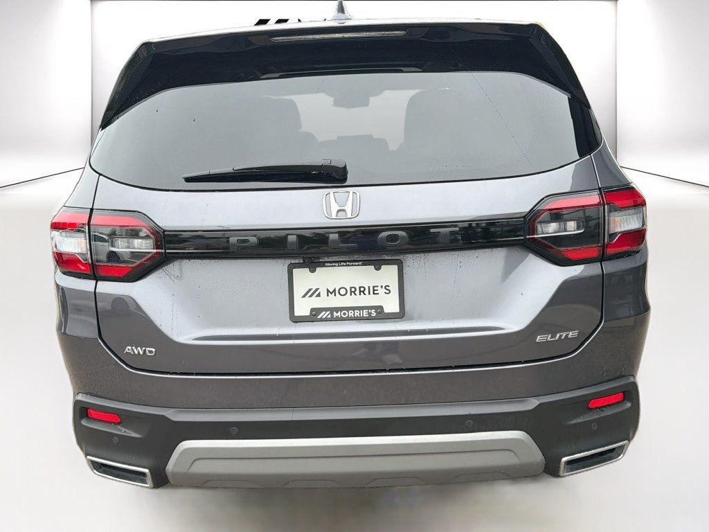 Used 2025 Honda Pilot Elite image 6