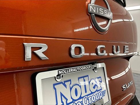 Used 2022 Nissan Rogue SL w/ SL Premium Package image 8