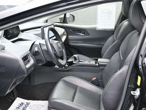 Used 2024 Toyota Prius XLE image 16