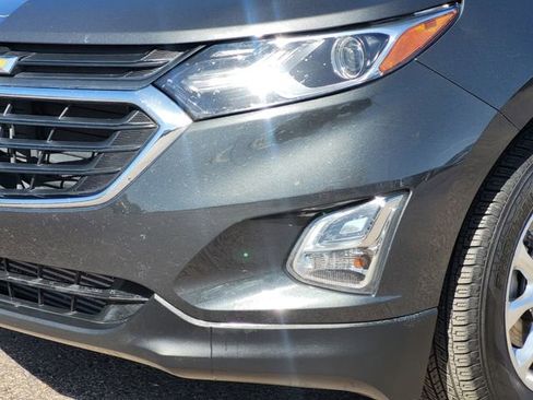Used 2021 Chevrolet Equinox LS w/ LS Convenience Package FWD image 5