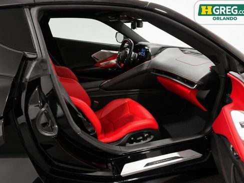 Used 2022 Chevrolet Corvette Stingray Premium Cpe w/ Z51 Performance Package RWD image 15