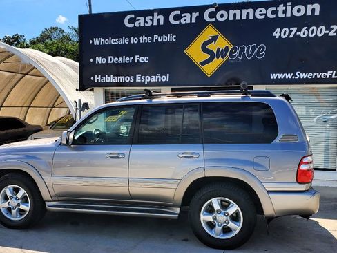 Used 2004 Toyota Land Cruiser AWD/4WD image 8