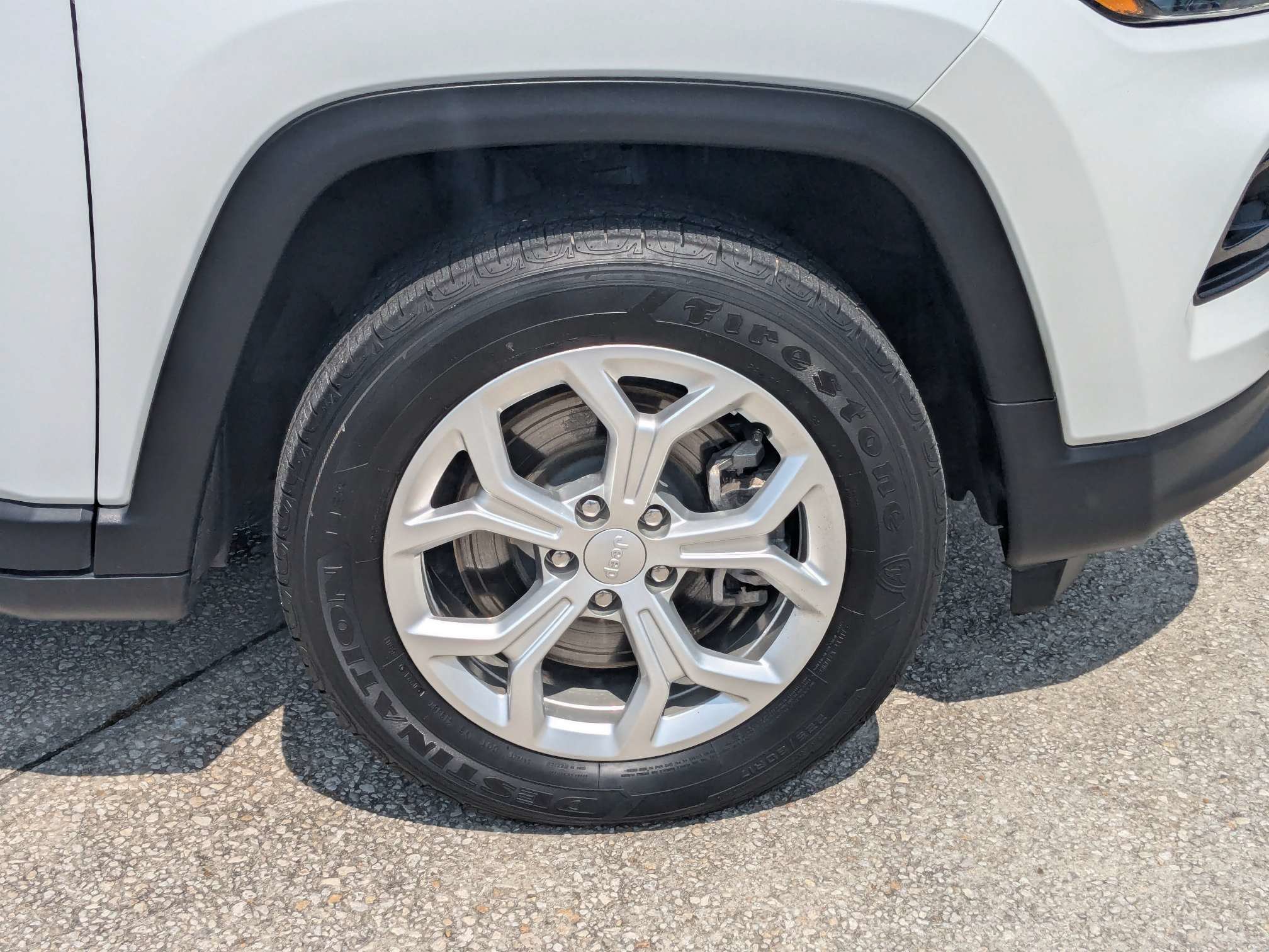 Used 2024 Jeep Compass Latitude AWD/4WD image 12