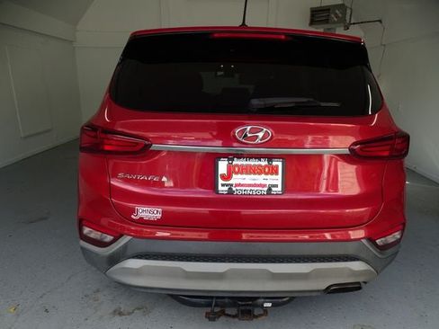 Used 2019 Hyundai Santa Fe SE FWD image 16