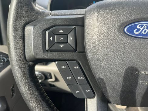 Used 2020 Ford F150 XLT w/ Equipment Group 302A Luxury AWD/4WD image 17