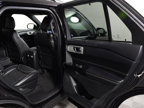 Used 2022 Ford Explorer ST w/ Equipment Group 401A AWD/4WD image 12