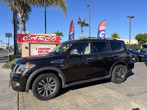 Used 2018 Nissan Armada SL w/ Premium Package image 5