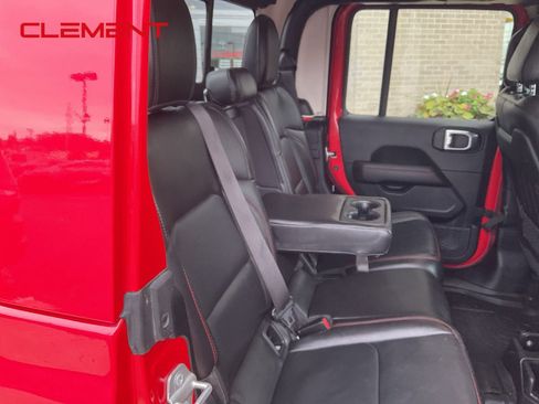 Used 2021 Jeep Gladiator Rubicon w/ Uconnect 4C Nav & Sound Group image 34