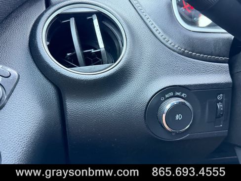 Used 2015 Chevrolet Camaro LT RWD image 18