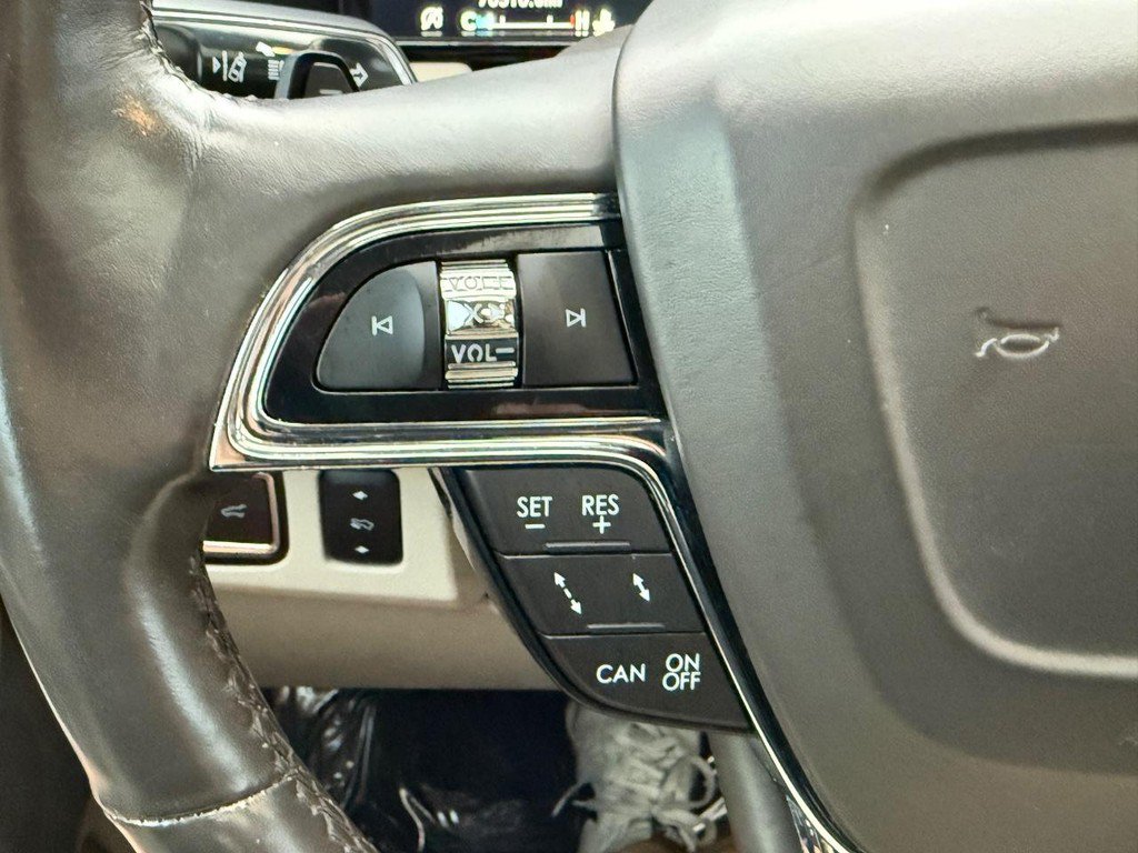 Used 2020 Lincoln Navigator Reserve w/ Luxury Package AWD/4WD image 20