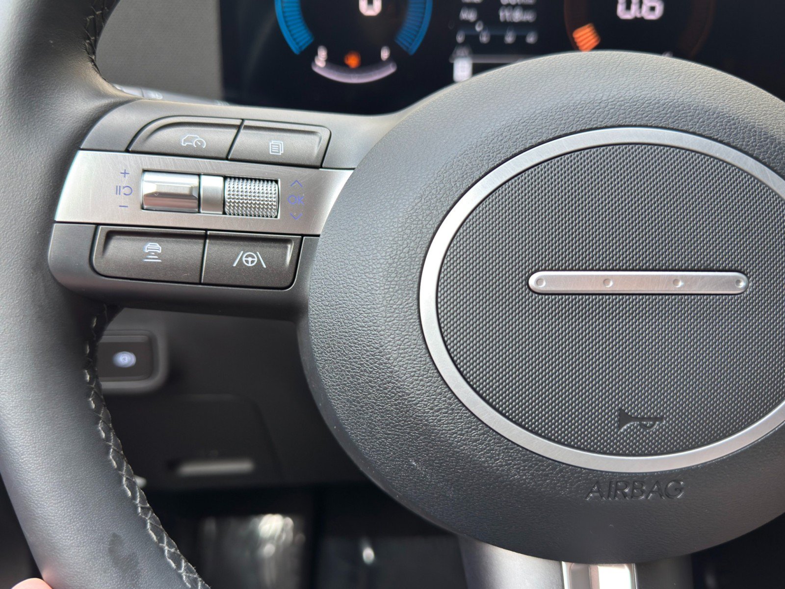 Used 2026 Hyundai Kona SEL Sport FWD image 19