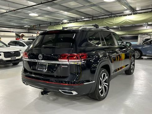 Used 2022 Volkswagen Atlas SEL image 2