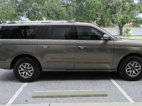 Used 2019 Ford Expedition Max Limited w/ Special Edition Package AWD/4WD image 6