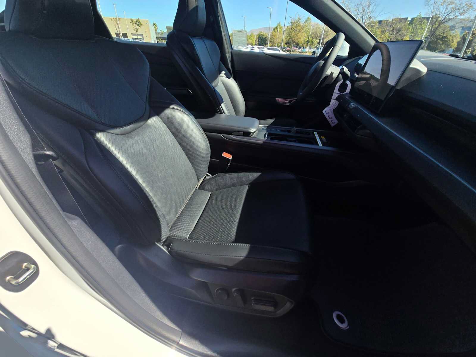 New 2026 Lexus ES 350h AWD w/ Convenience Package image 10