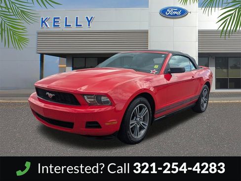 Used 2010 Ford Mustang Convertible RWD image 2