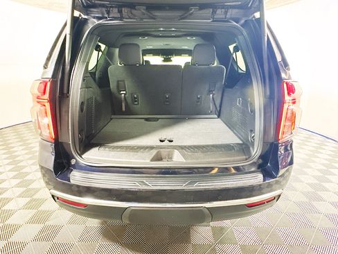 Used 2023 Chevrolet Suburban LT AWD/4WD image 31