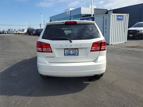 Used 2017 Dodge Journey SE image 6