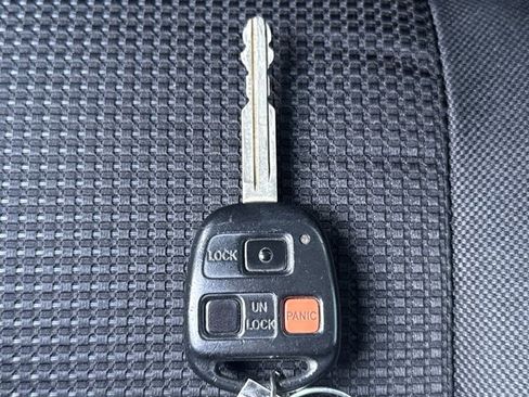 Used 2012 Toyota FJ Cruiser 4WD w/ Convenience Pkg image 20