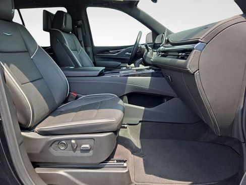 Certified 2024 Cadillac Escalade Sport w/ LPO, ONYX Package AWD/4WD image 46