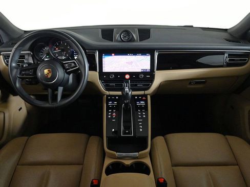 Certified 2023 Porsche Macan Turbo image 11