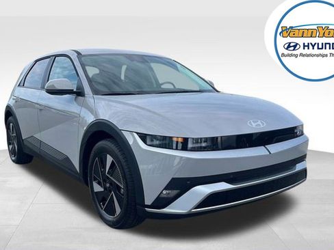 New 2026 Hyundai Ioniq 5 SE image 1