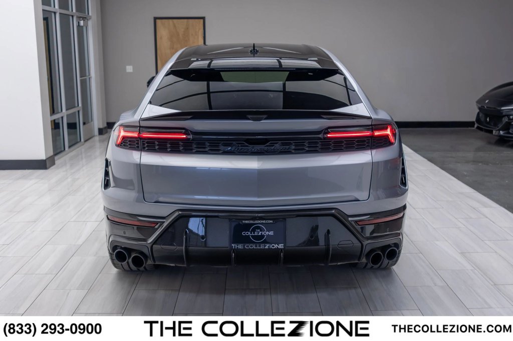 Used 2026 Lamborghini Urus SE AWD/4WD image 25