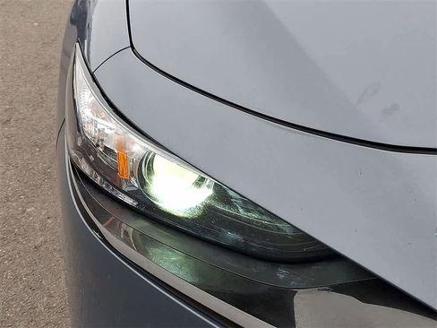 Used 2023 MAZDA MAZDA3 s image 27