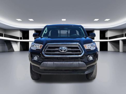 Used 2022 Toyota Tacoma SR5 w/ SR5 Appearance Package (SM) image 9