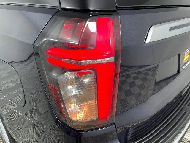 Used 2023 Chevrolet Tahoe High Country AWD/4WD image 16
