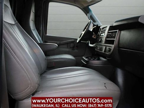 Used 2016 Chevrolet Express 2500 image 17