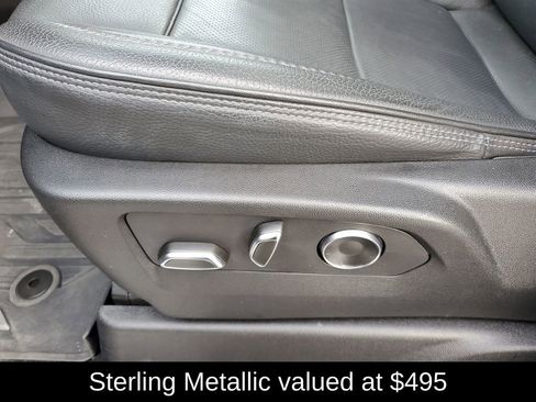 Used 2024 GMC Yukon Denali image 9