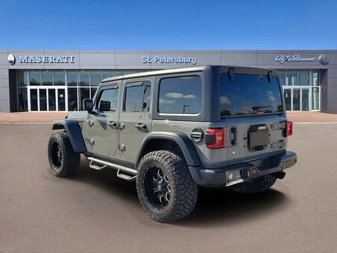 Used 2018 Jeep Wrangler Unlimited Rubicon w/ Dual Top Group AWD/4WD image 3