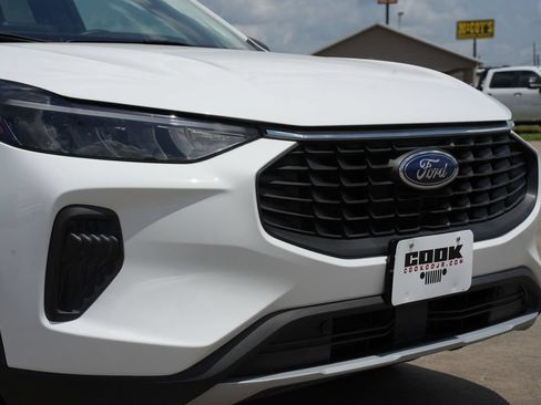 Used 2025 Ford Escape Active FWD image 25