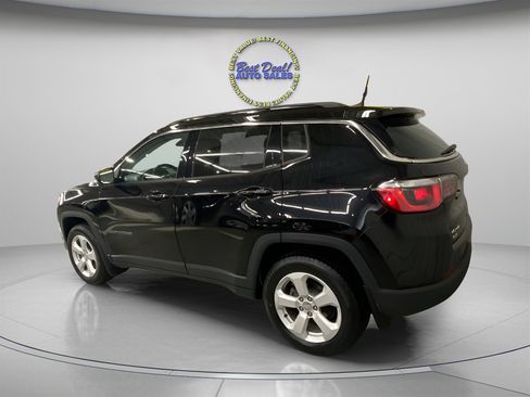 Used 2019 Jeep Compass Latitude w/ Cold Weather Group image 3