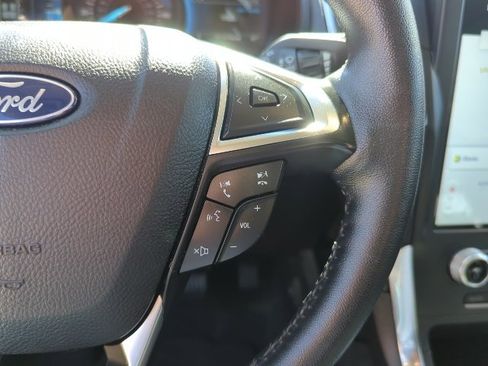 Used 2024 Ford Edge Titanium image 13