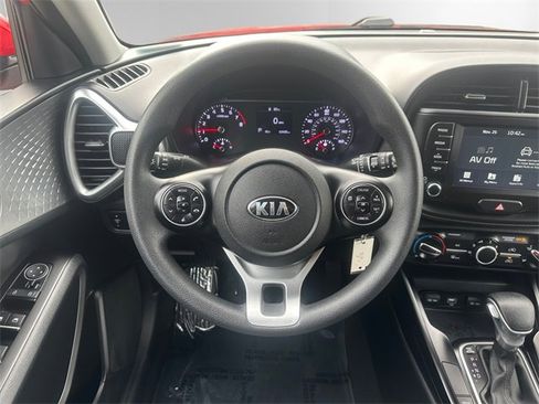 Used 2021 Kia Soul LX image 12