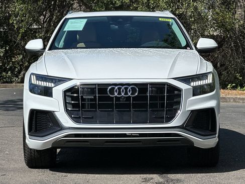 Used 2023 Audi Q8 Premium Plus AWD/4WD image 10