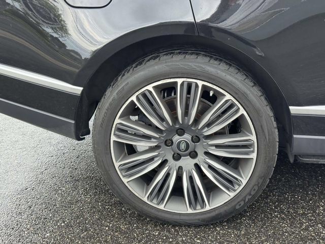 Used 2019 Land Rover Range Rover Supercharged AWD/4WD image 8