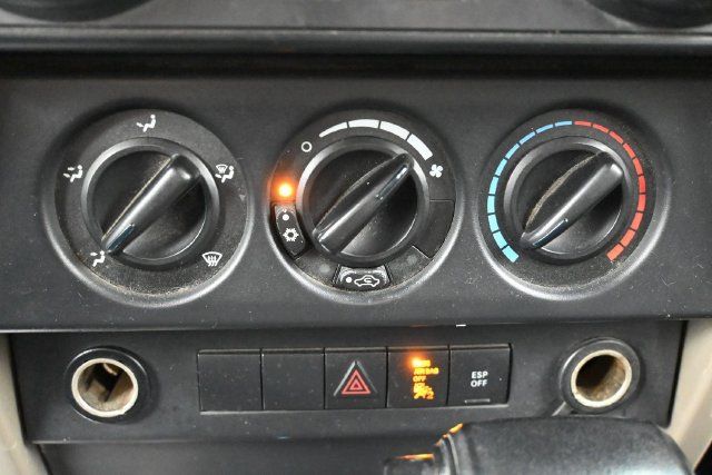 Used 2007 Jeep Wrangler Unlimited Sahara RWD image 21