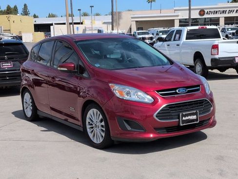 Used 2017 Ford C-MAX Energi SE w/ Equipment Group 401A image 3