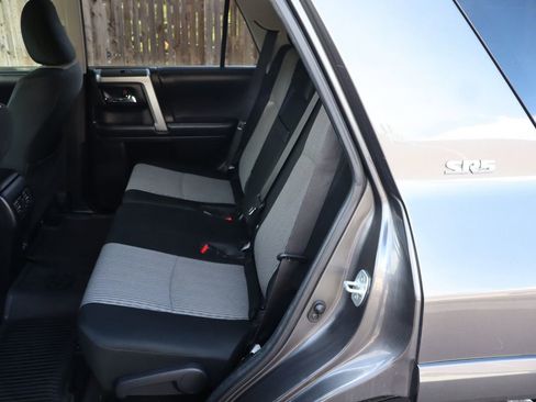 Used 2020 Toyota 4Runner SR5 image 20