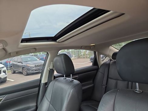 Used 2015 Nissan Altima 2.5 FWD image 24